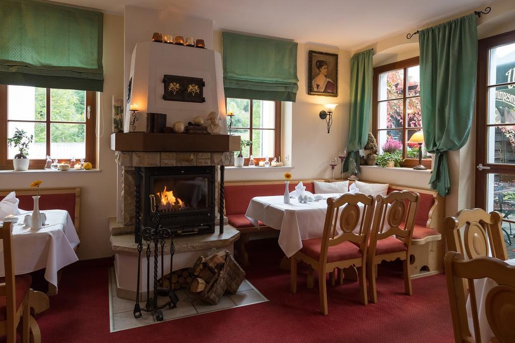 Romantik Hotel Zum Lindengarten Курорт Йонсдорф Экстерьер фото